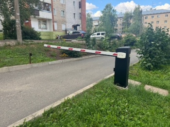 Шлагбаум DoorHan Barrier-PRO 4м